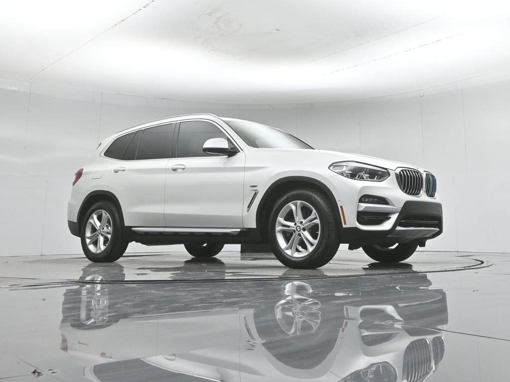 Certified Used 2020 White BMW sDrive30i image 4