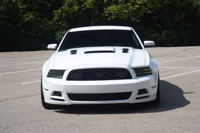 Used 2014 White Ford GT image 16