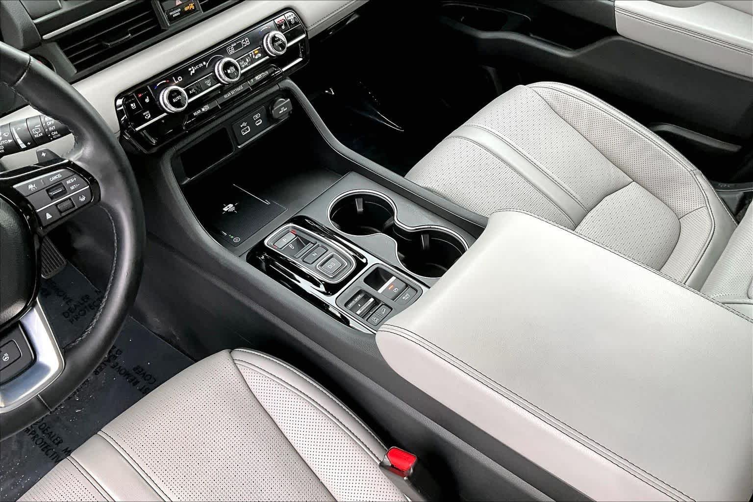 2024 Honda Pilot Elite - Photo 17