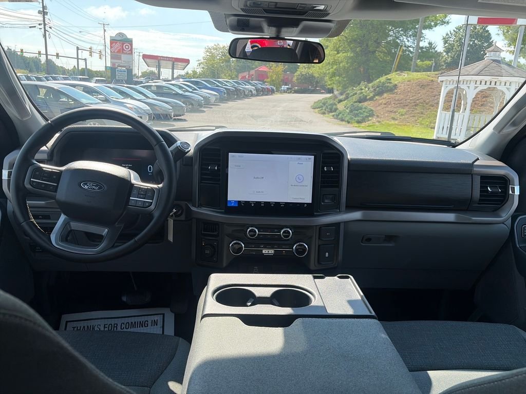 Used 2025 White Ford XLT image 13