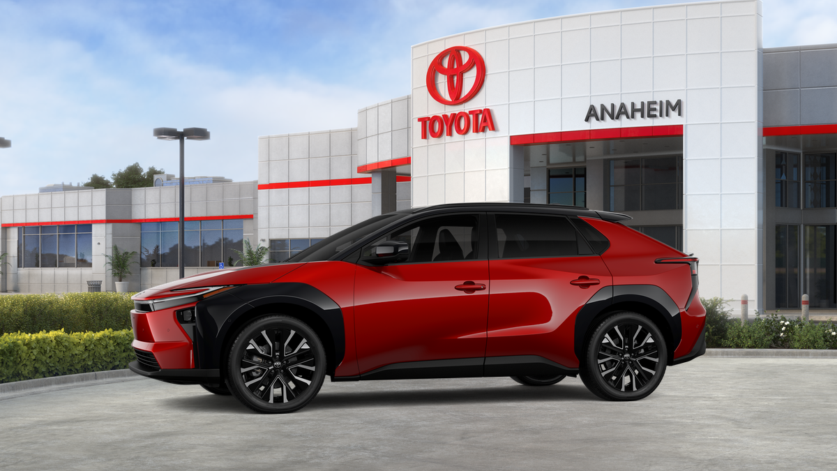 New 2026 Supersonic Red with Midnight Black Metallic roof Toyota Limited image 3