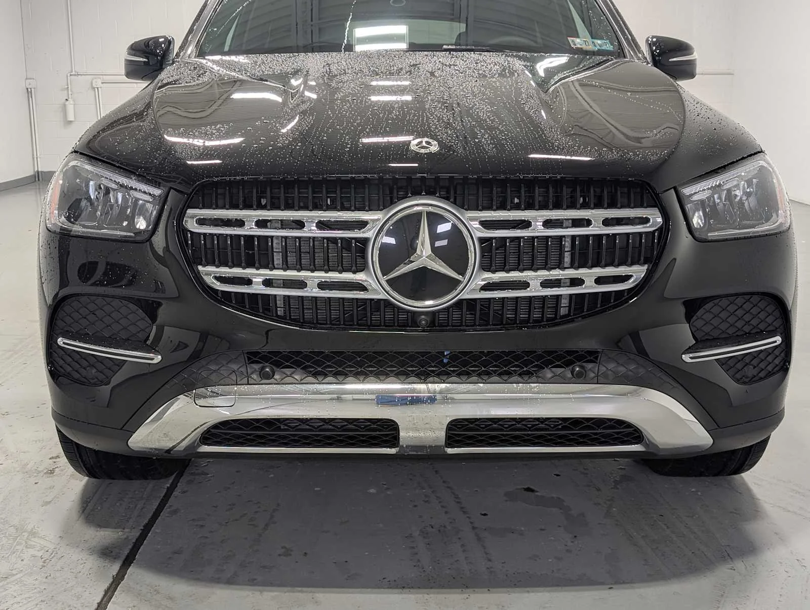 Used 2026 Obsidian Black Metallic Mercedes-Benz GLE 350 image 2