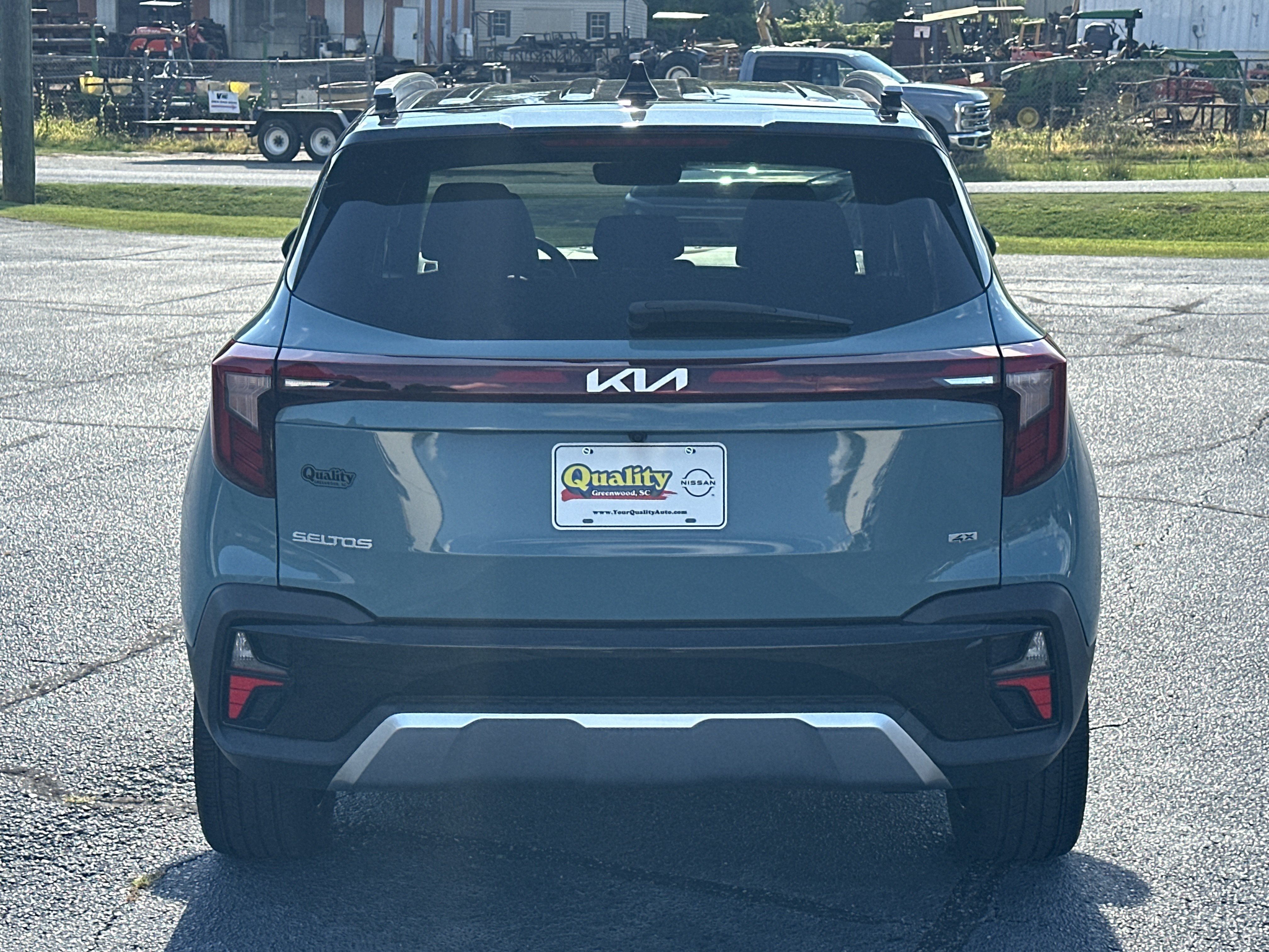 Used 2024 Pluton Blue/Black Roof Kia SX image 7