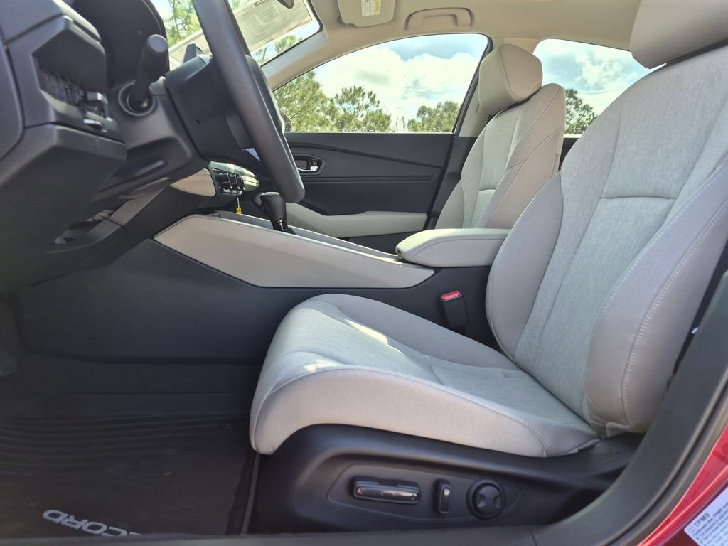 New 2026 Radiant Red Metallic Honda SE image 14