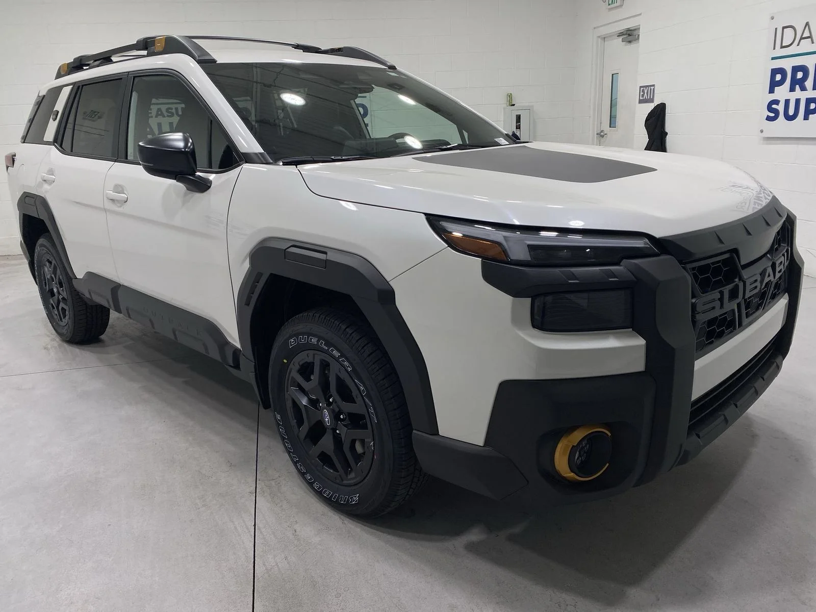 New 2026 CRYSTAL WHITE PEARL Subaru Wilderness image 2