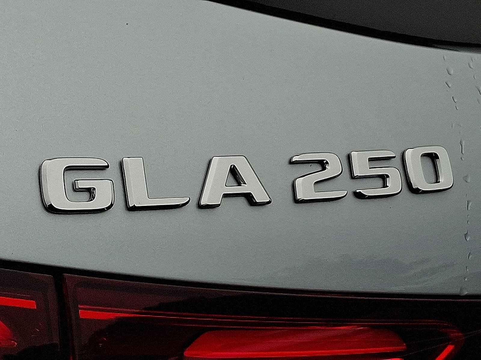 Certified Used 2026 Cirrus Silver Metallic   922 Mercedes-Benz GLA 250 image 15