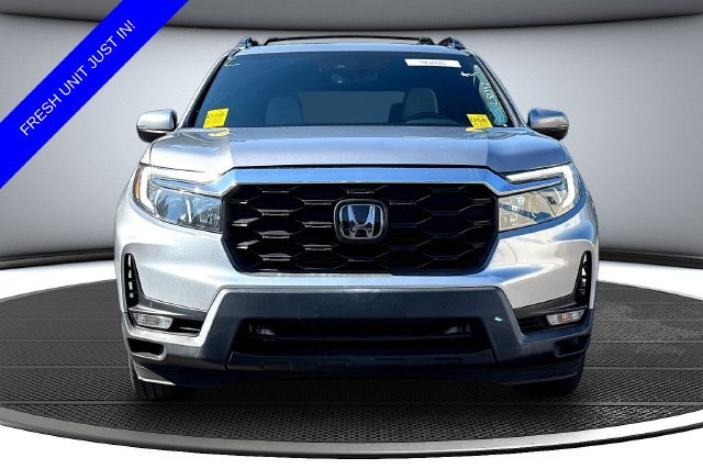 Used 2023 Gray Honda EX-L image 2