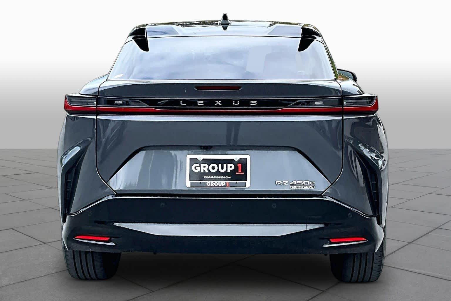 Used 2023 Cloudburst Gray/Black Lexus Luxury image 4