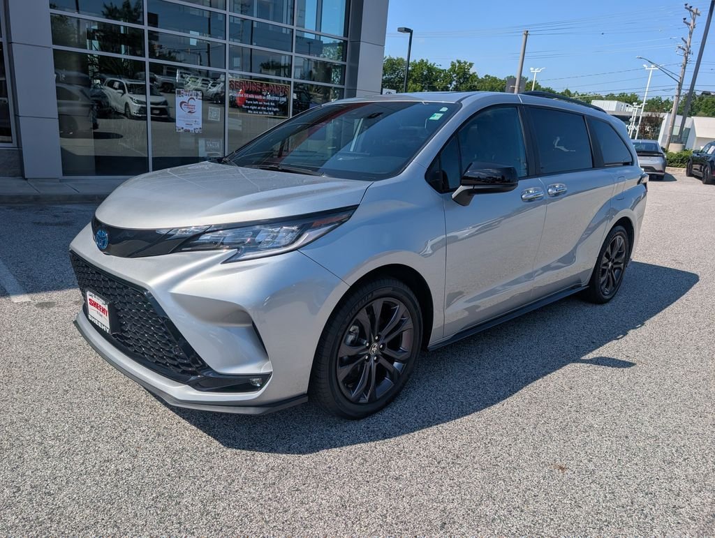 Used 2025 Silver Toyota XSE image 30