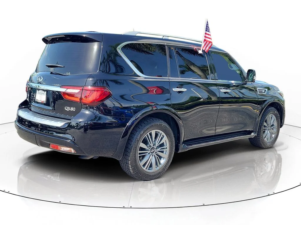 Used 2021 Black INFINITI LUXE image 7