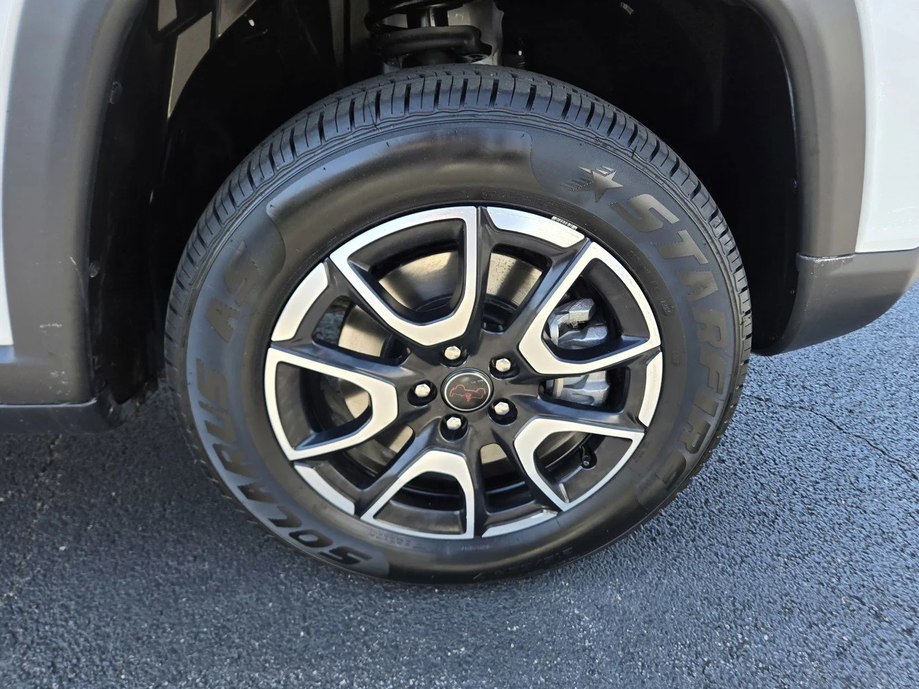 Used 2025 Bright White Clearcoat Jeep Trailhawk image 43
