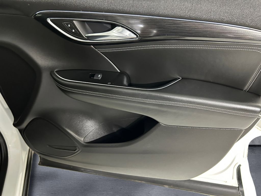 Used 2023 White Buick Essence image 15