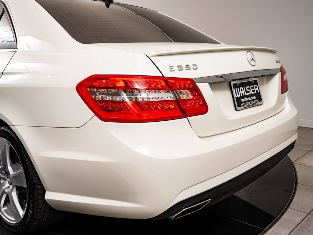 Used 2012 White Mercedes-Benz E 350 Luxury image 19