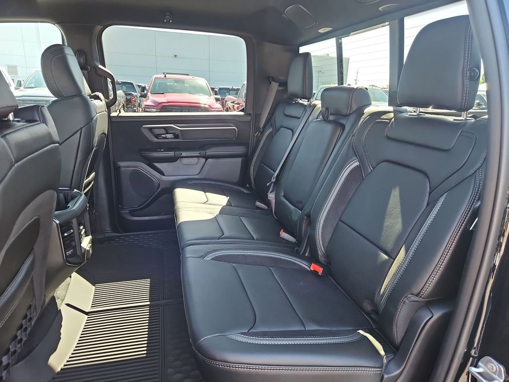 New 2026 Diamond Black Crystal Pearl-Coat Exterior Paint RAM RHO image 23
