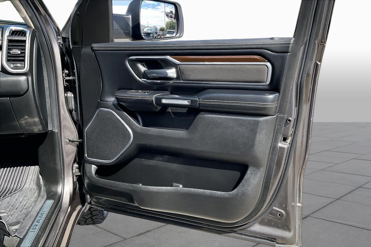 Used 2022 Granite Crystal Metallic Clearcoat Ram Laramie image 23
