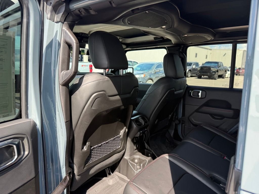 Used 2025 Gray Jeep Rubicon image 10