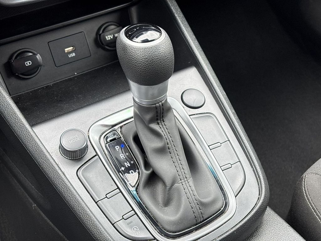 2023 Hyundai Kona SEL - Photo 20