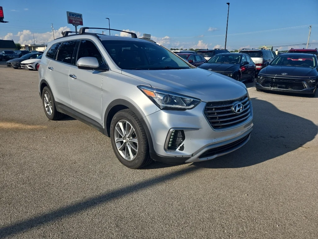 Used 2019 Circuit Silver Hyundai SE image 1