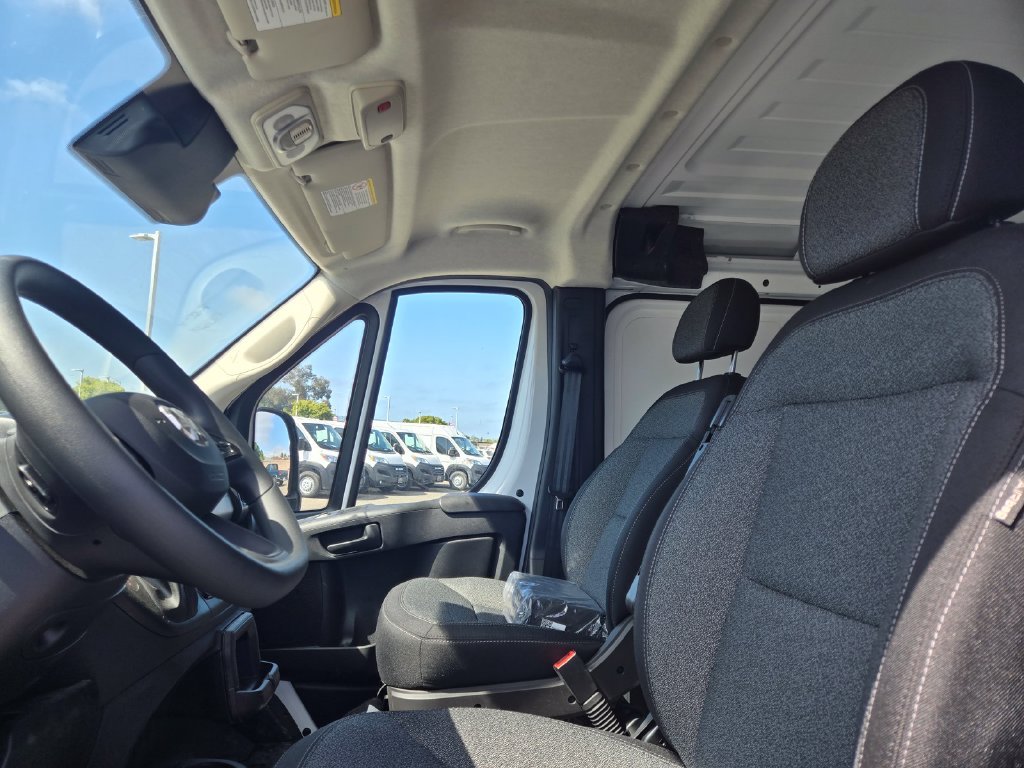 Used 2025 White Ram Low Roof image 14