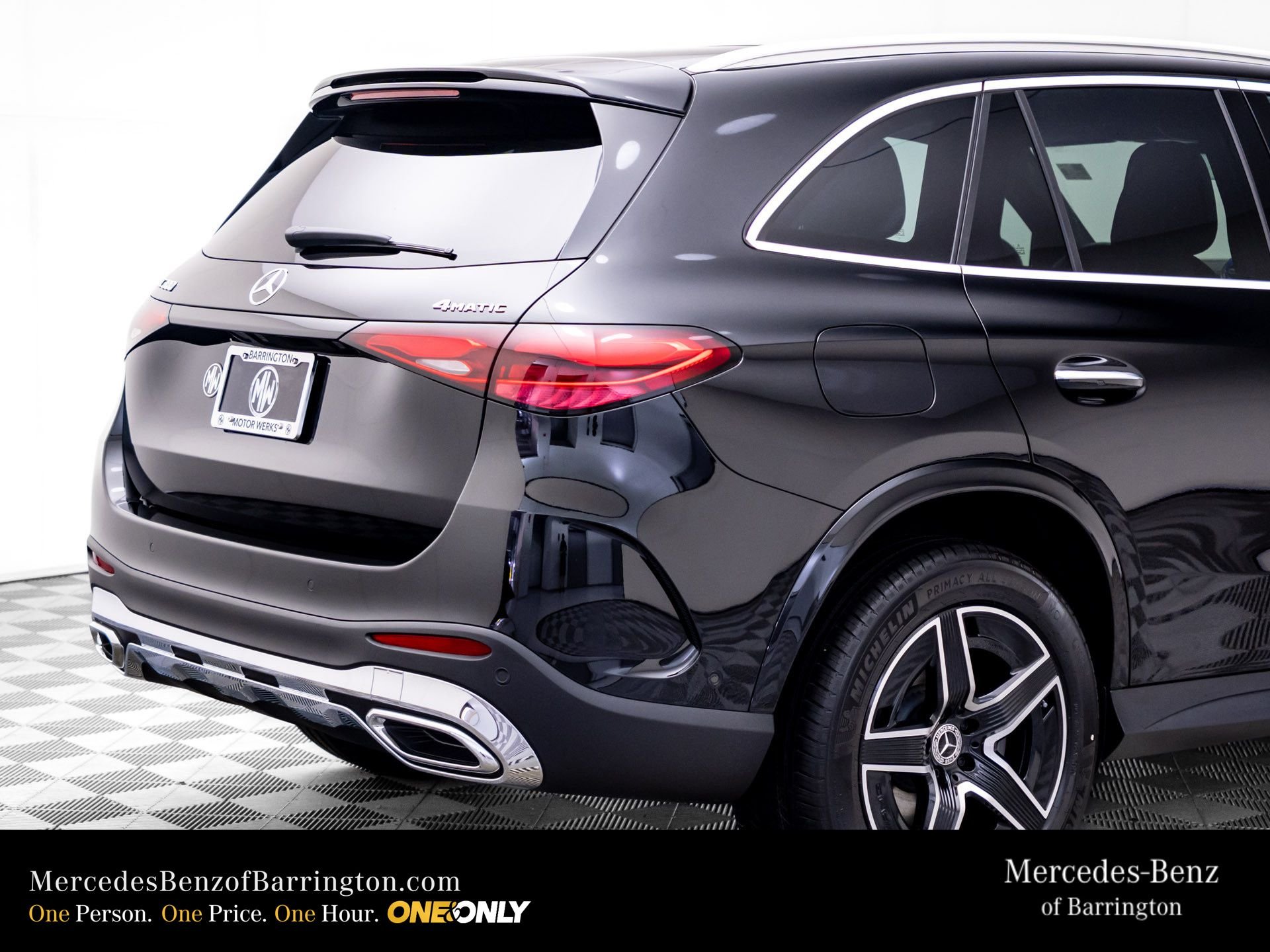 New 2026 Black Mercedes-Benz GLC 300 image 40