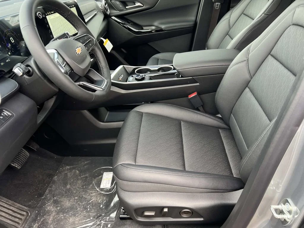 2026 Chevrolet Equinox LT - Photo 12