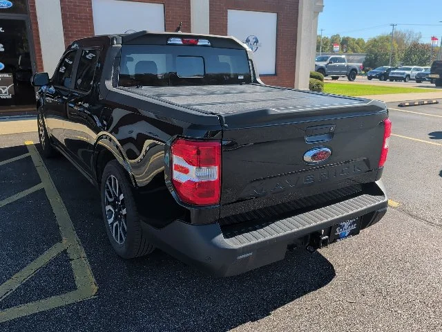 Used 2022 Shadow Black Ford Lariat image 7