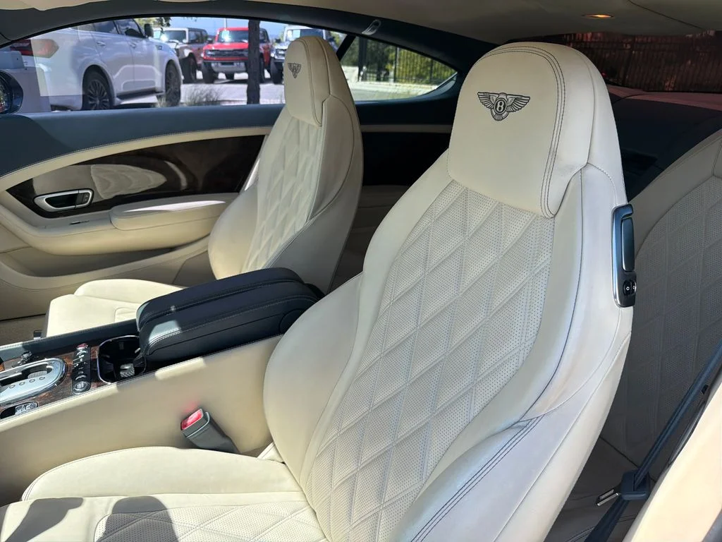 Used 2012  Bentley Base image 20