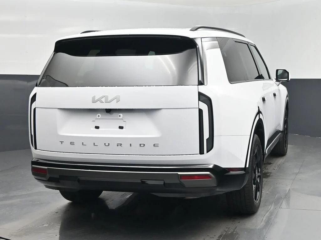 Certified Used 2027 White Kia SX image 11