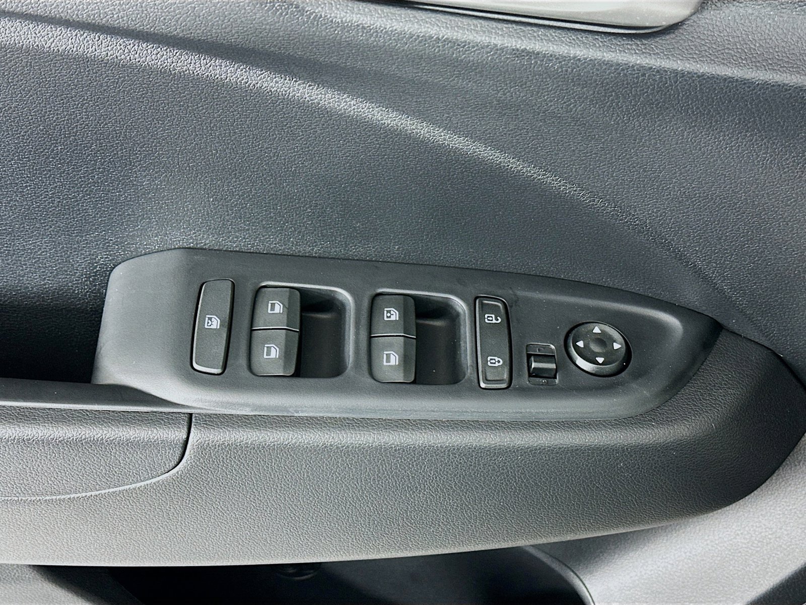2026 Hyundai Venue SEL - Photo 23