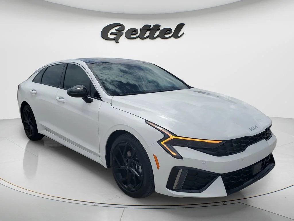 Used 2026 White Kia GT-Line FWD image 3