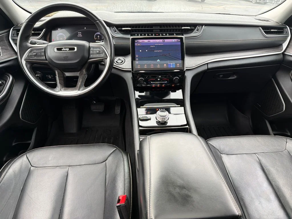 Used 2022 Gray Jeep Limited image 23