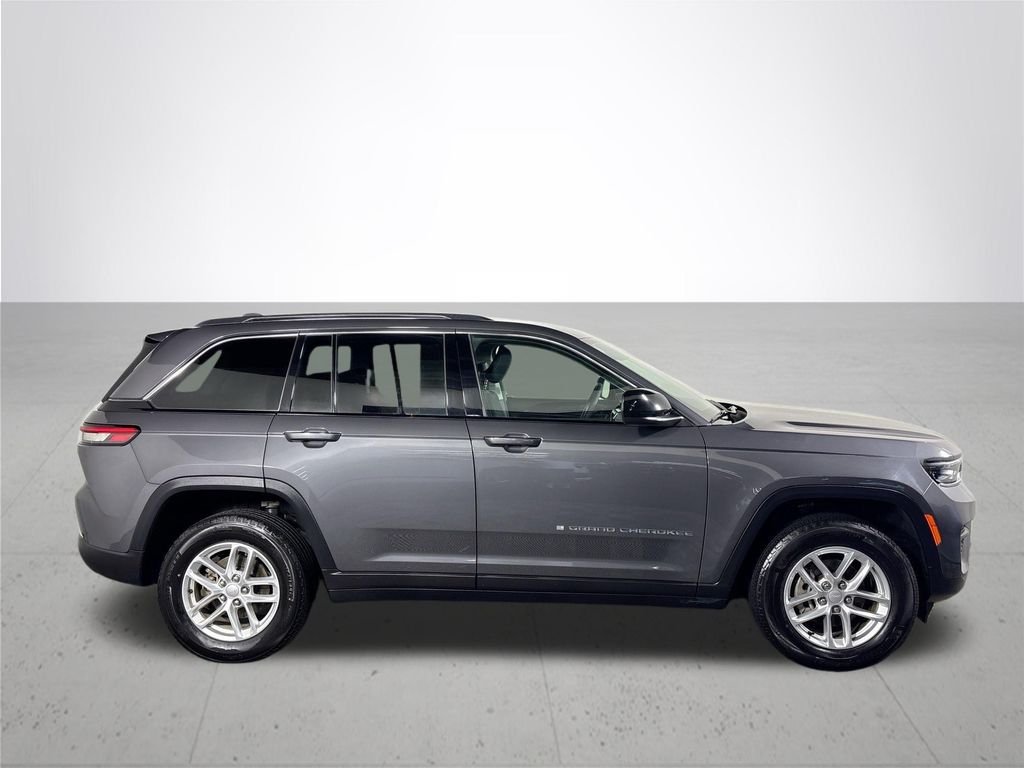 Used 2023 Gray Jeep Laredo X image 6