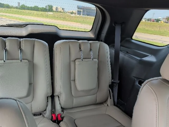Used 2015 Red Ford XLT image 13