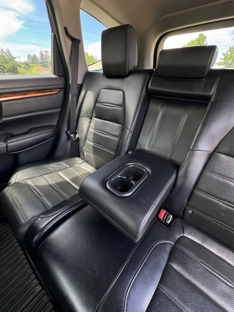 Used 2017 Dark Olive Metallic Honda Touring image 27