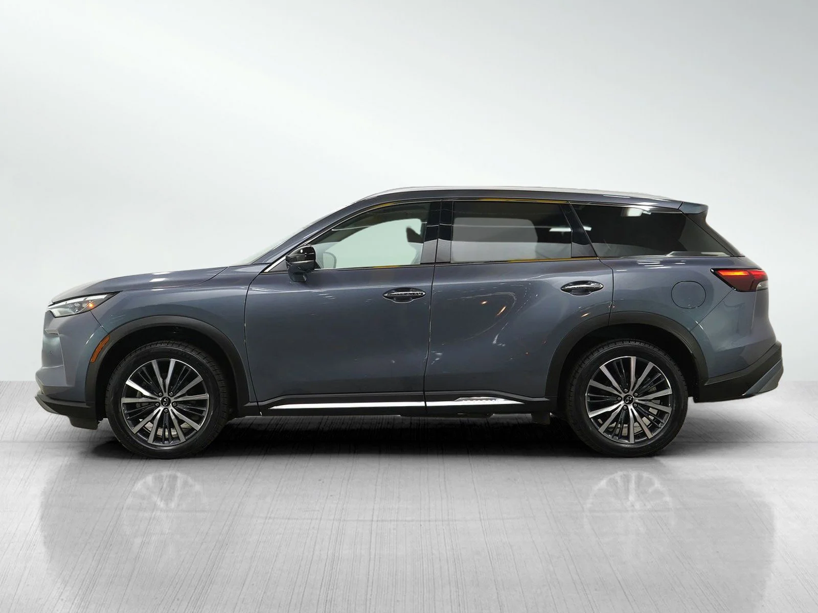 Used 2023 INFINITI QX60 Sensory with VIN 5N1DL1GS7PC357587 for sale in Hopkins, Minnesota