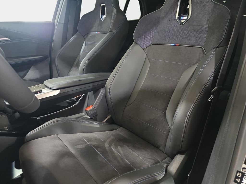 New 2026 Brooklyn Grey Metallic BMW M35i image 12