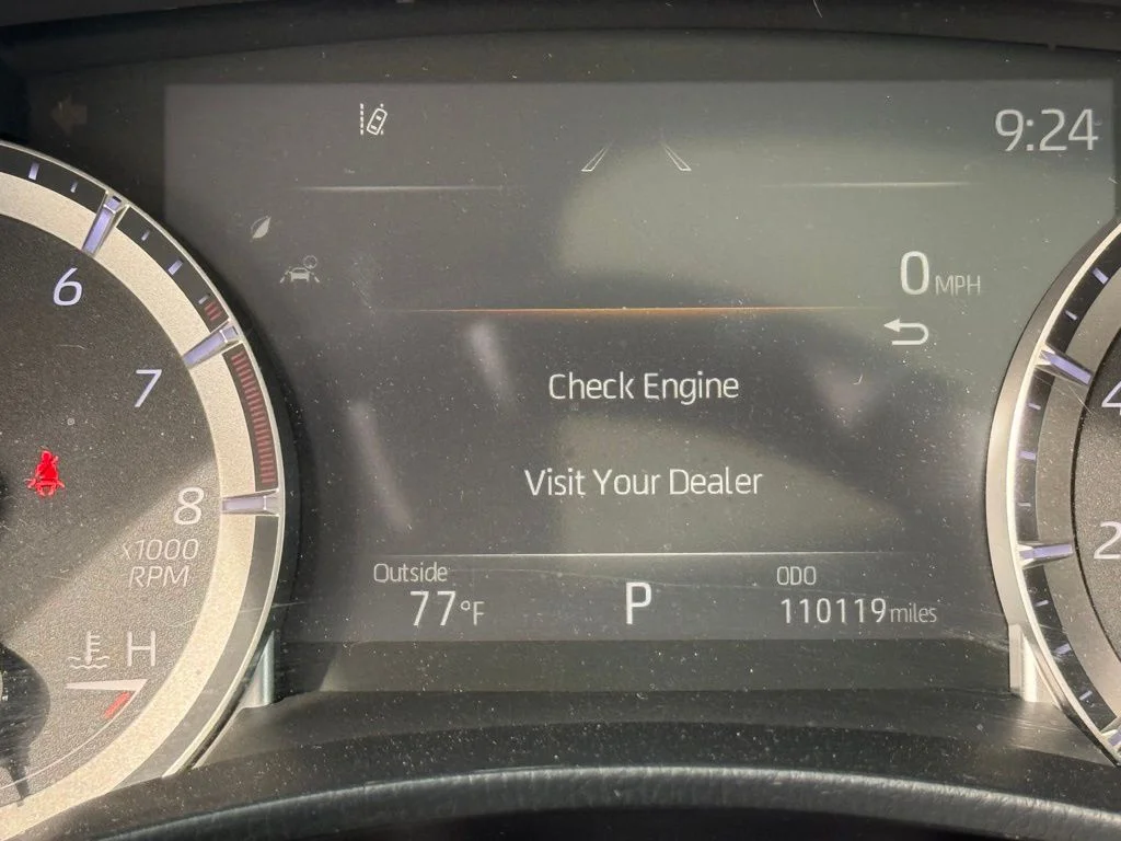 Used 2022 Gray Toyota XLE image 17