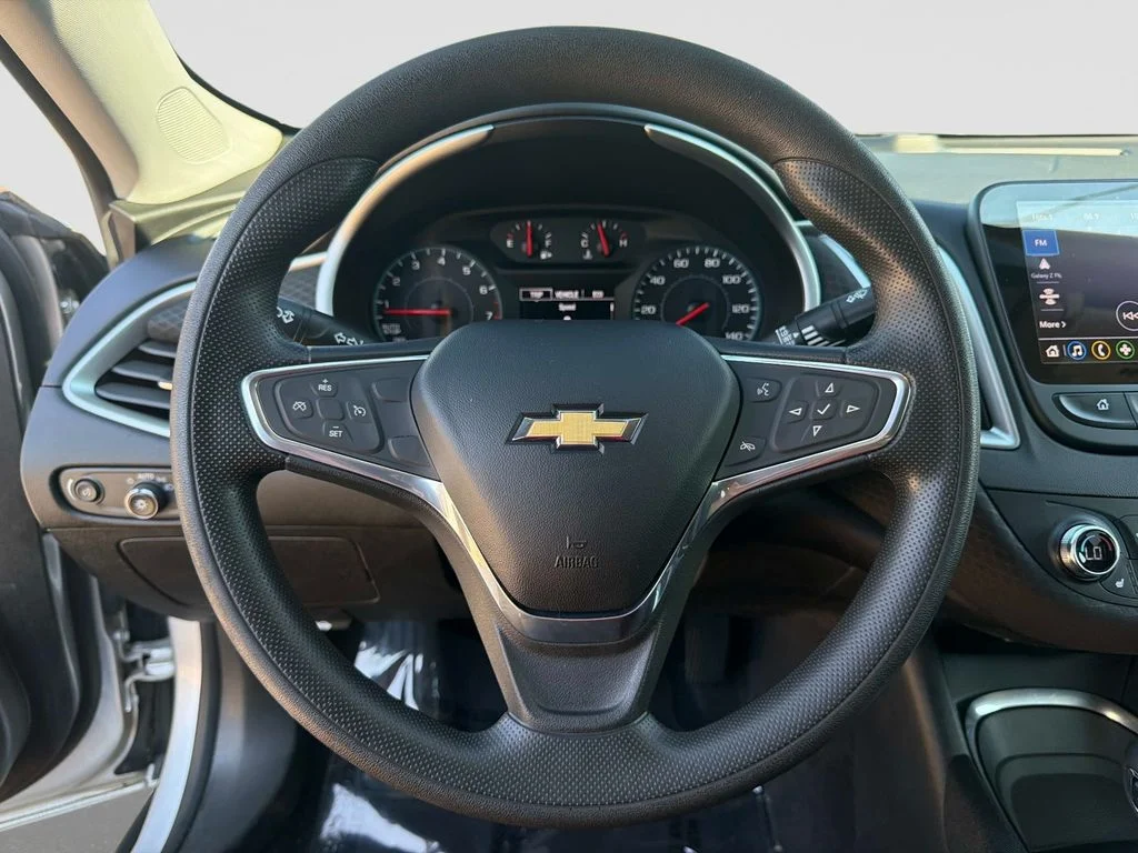 Used 2022 Silver Chevrolet LT image 32