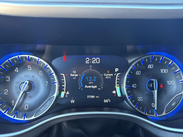 Used 2023 Gray Chrysler Touring L image 27