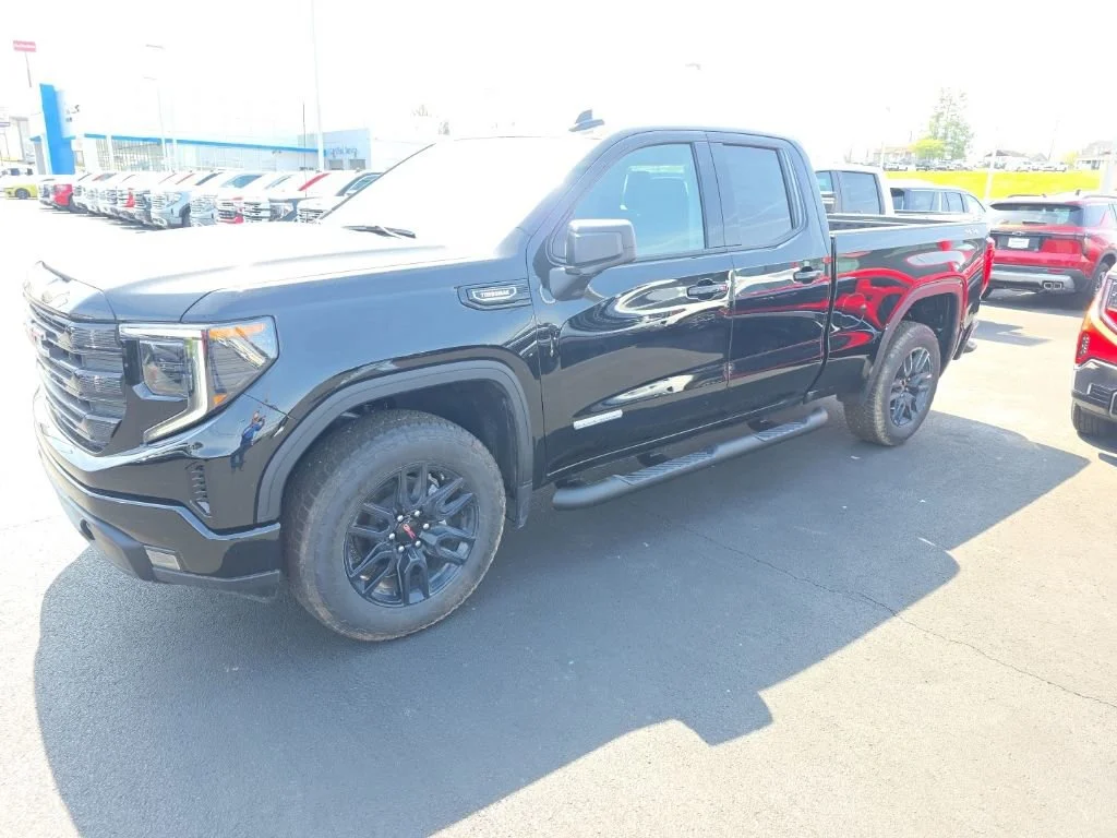 2026 GMC Sierra 4WD Double Cab Standard Box Elevation's photo