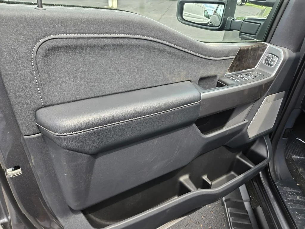 New 2026 Carbonized Gray Metallic Ford F-250® Lariat® image 24