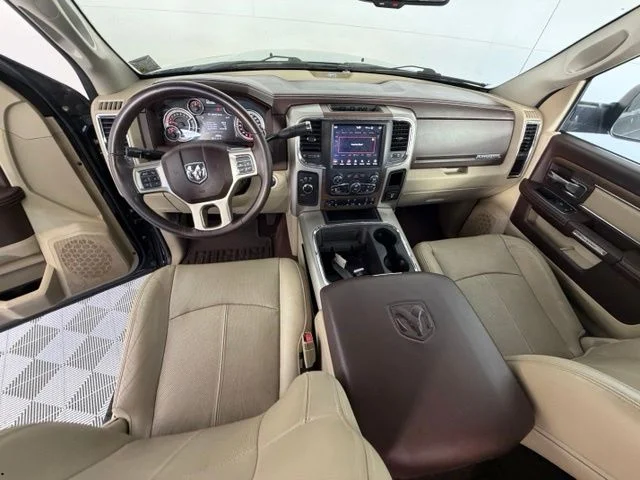 Used 2018 Black Ram Laramie image 12