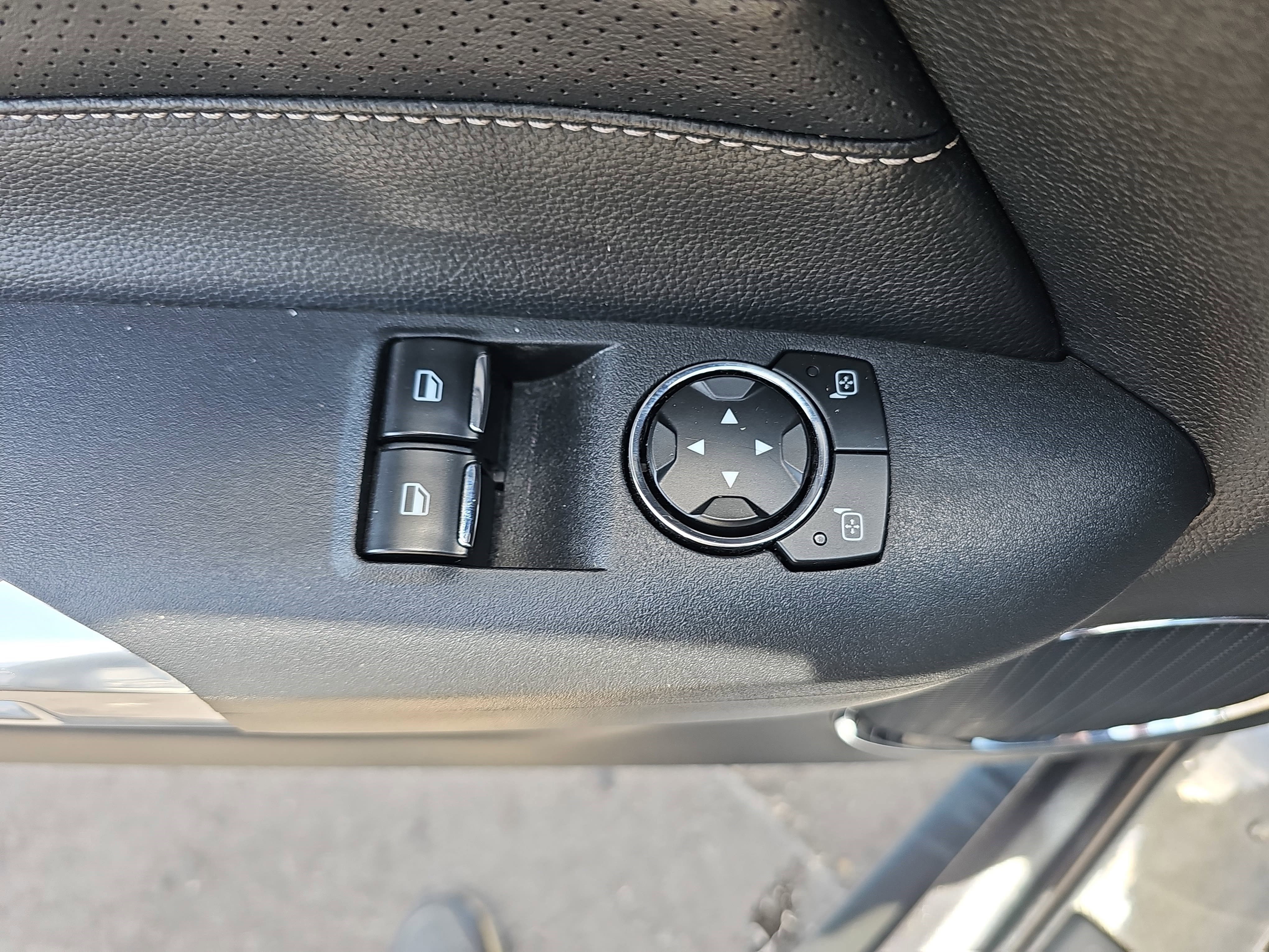 Used 2020 Magnetic Ford GT Premium image 23
