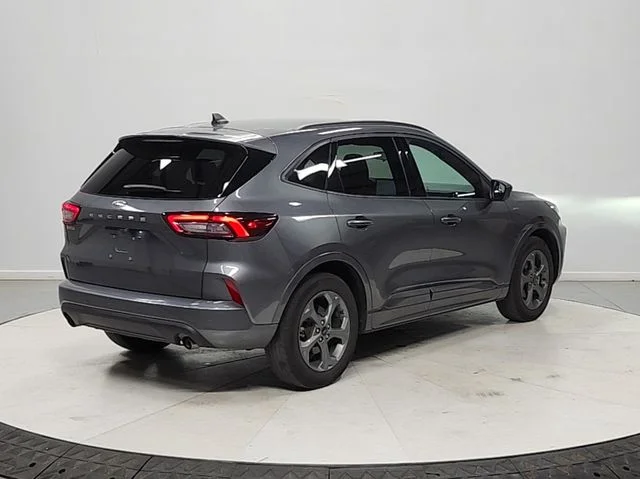 Used 2024 Gray Ford ST-Line image 7