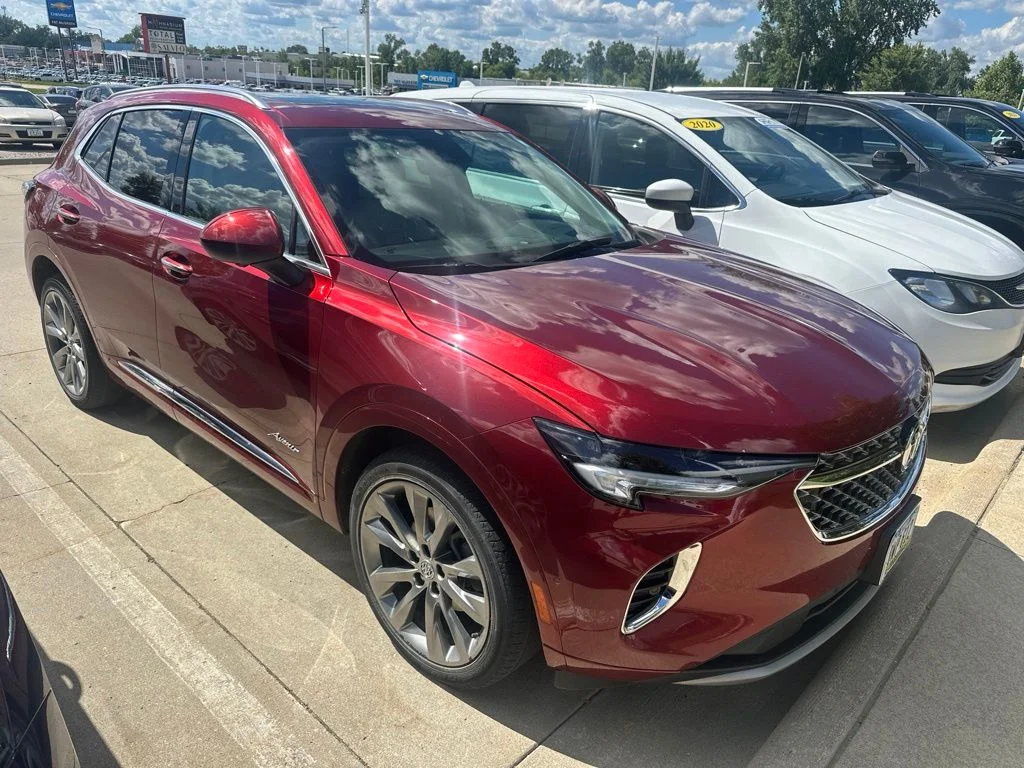 Used 2022 Red Buick Avenir image 6