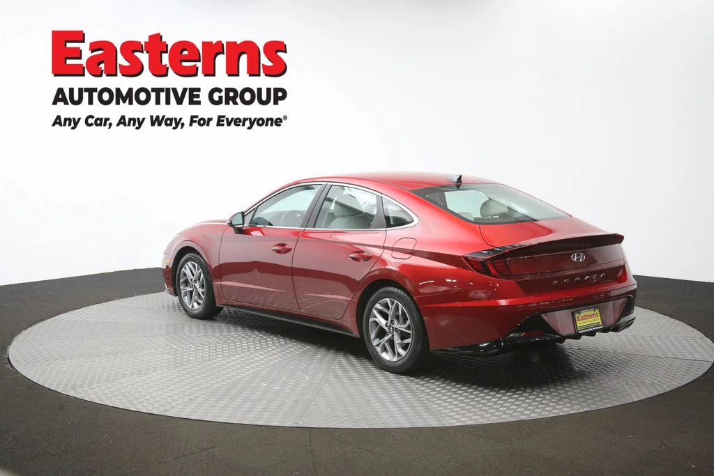 Used 2023 Red Hyundai SEL image 64