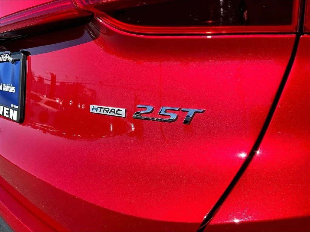Used 2023 Red Hyundai Limited image 27