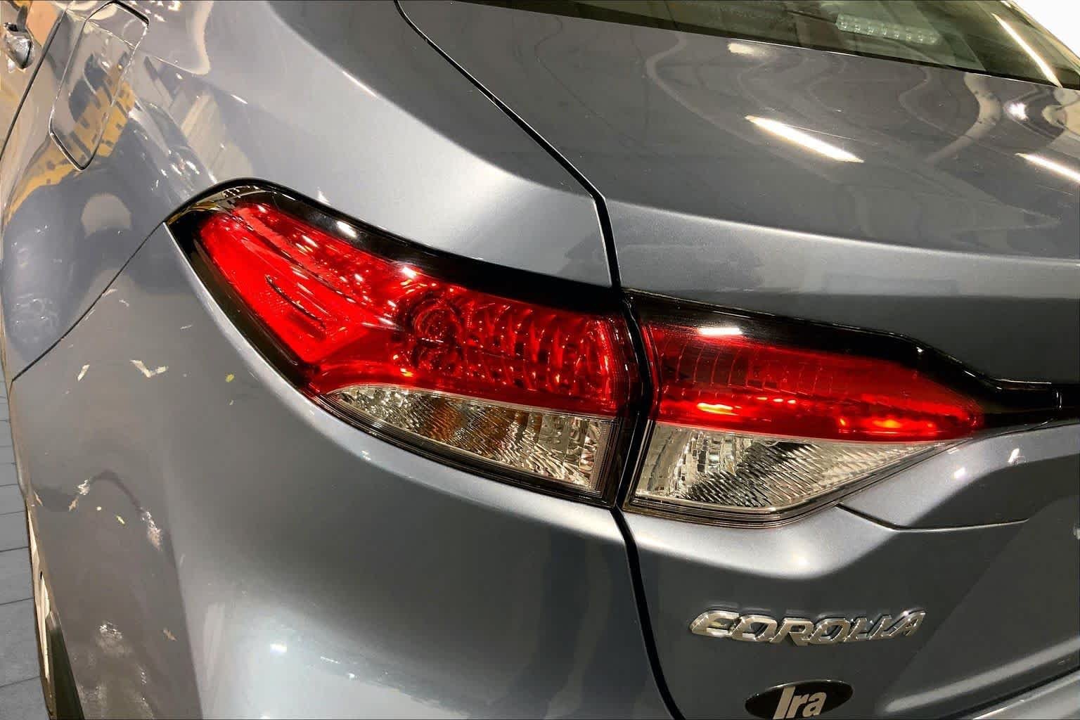 Used 2025 Celestite Toyota LE image 29