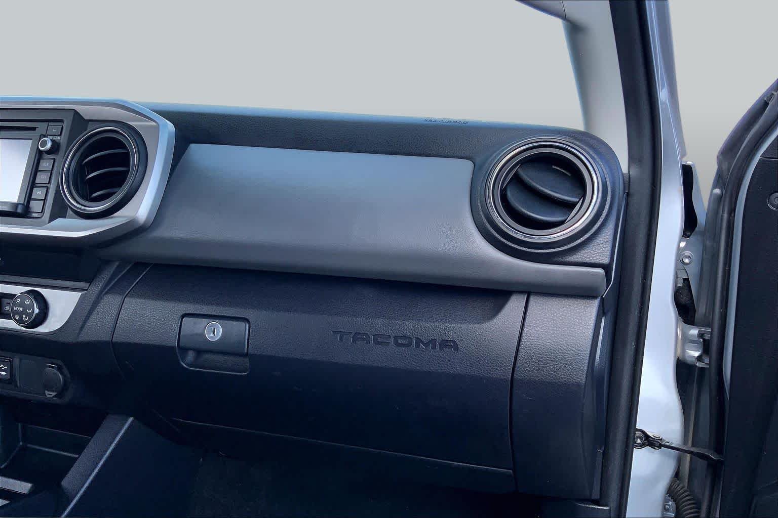 Used 2019 Silver Sky Metallic Toyota SR5 image 18