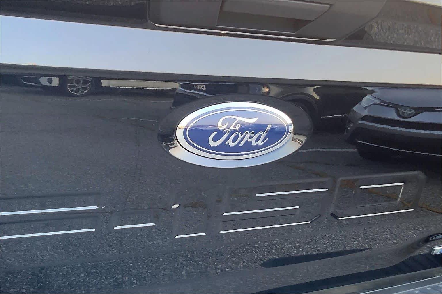 Used 2021 Agate Black Metallic Ford XL image 30